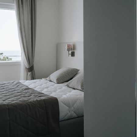 Hotel Luna Centrale Lignano Sabbiadoro Ngoại thất bức ảnh