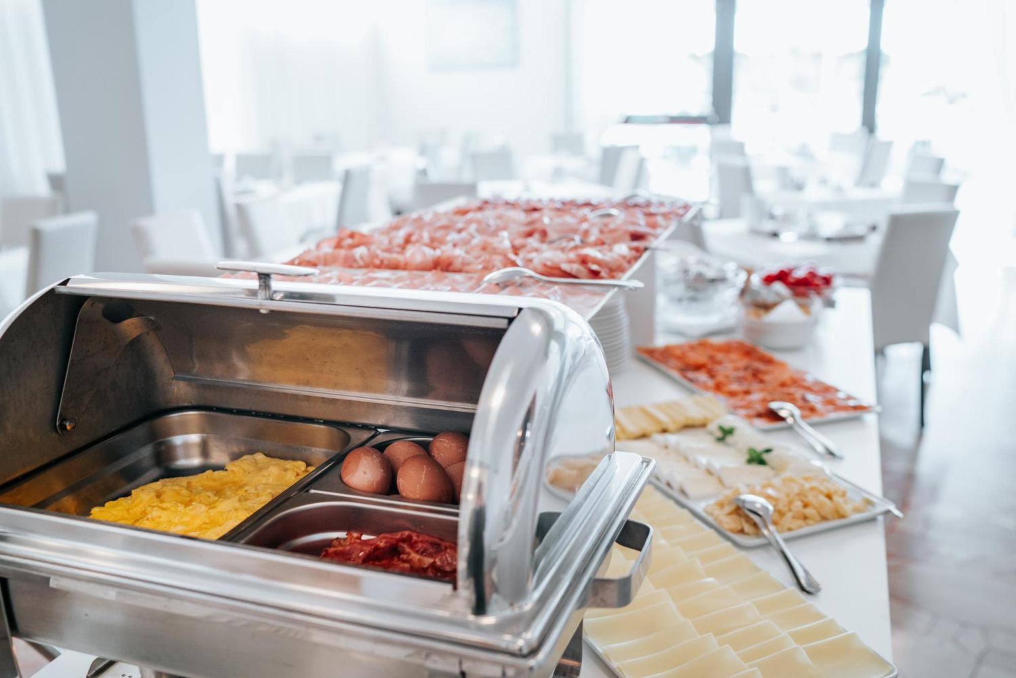 Hotel Luna Centrale Lignano Sabbiadoro Ngoại thất bức ảnh