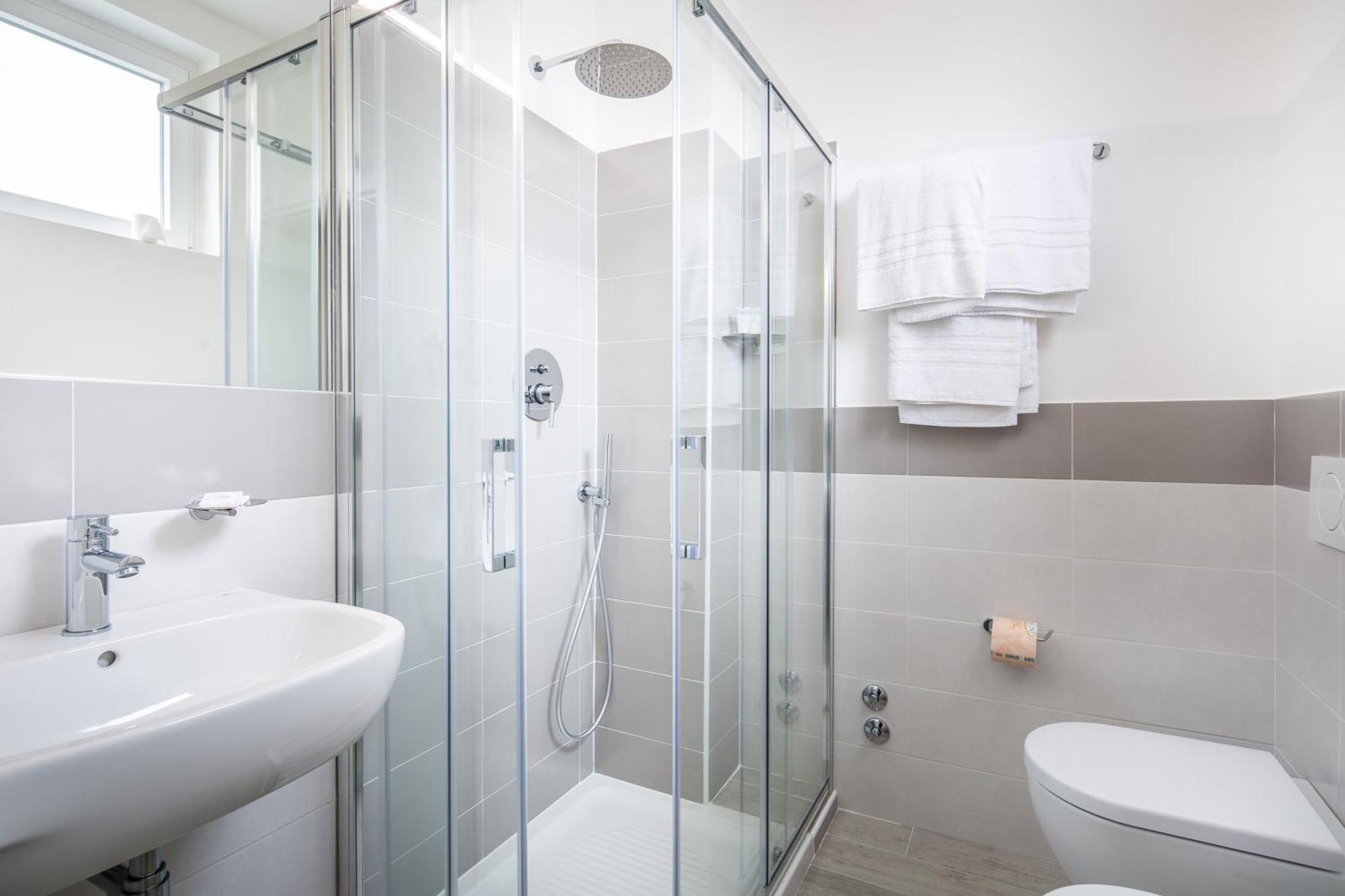 Hotel Luna Centrale Lignano Sabbiadoro Ngoại thất bức ảnh