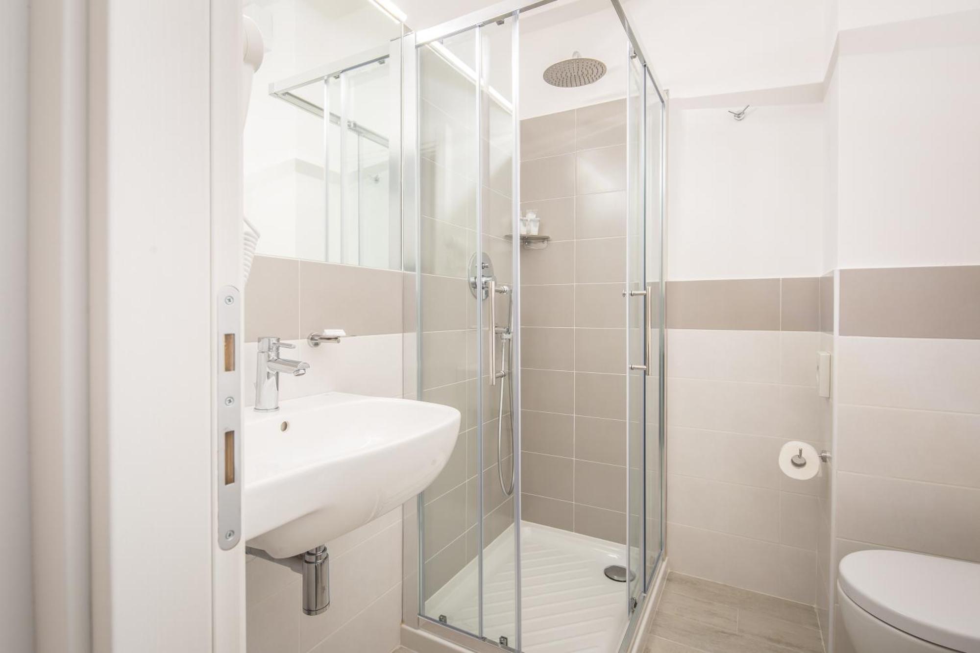 Hotel Luna Centrale Lignano Sabbiadoro Ngoại thất bức ảnh
